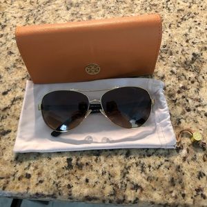 Tory Burch Aviators Sunglasses